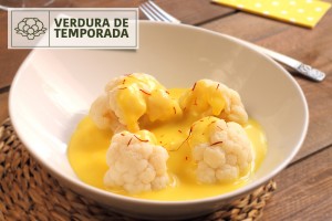 Crema de Coliflor con azafrán, receta ideal de temporada de otoño.
