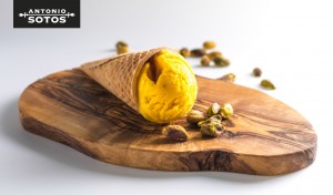 Saffron and olive oil ice cream
